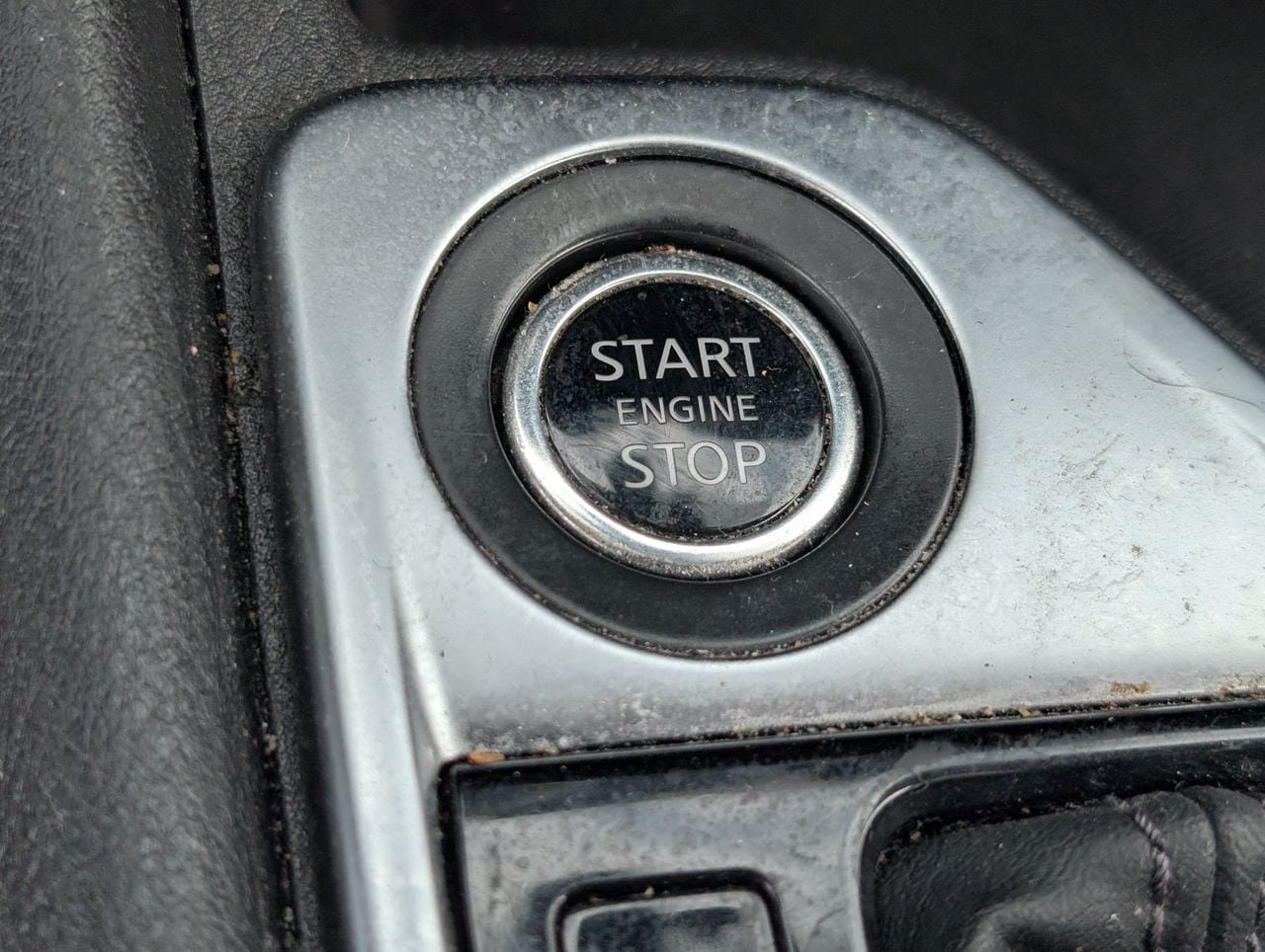 Used 2022 Nissan Sentra SV w/ All-Weather Package FWD image 18