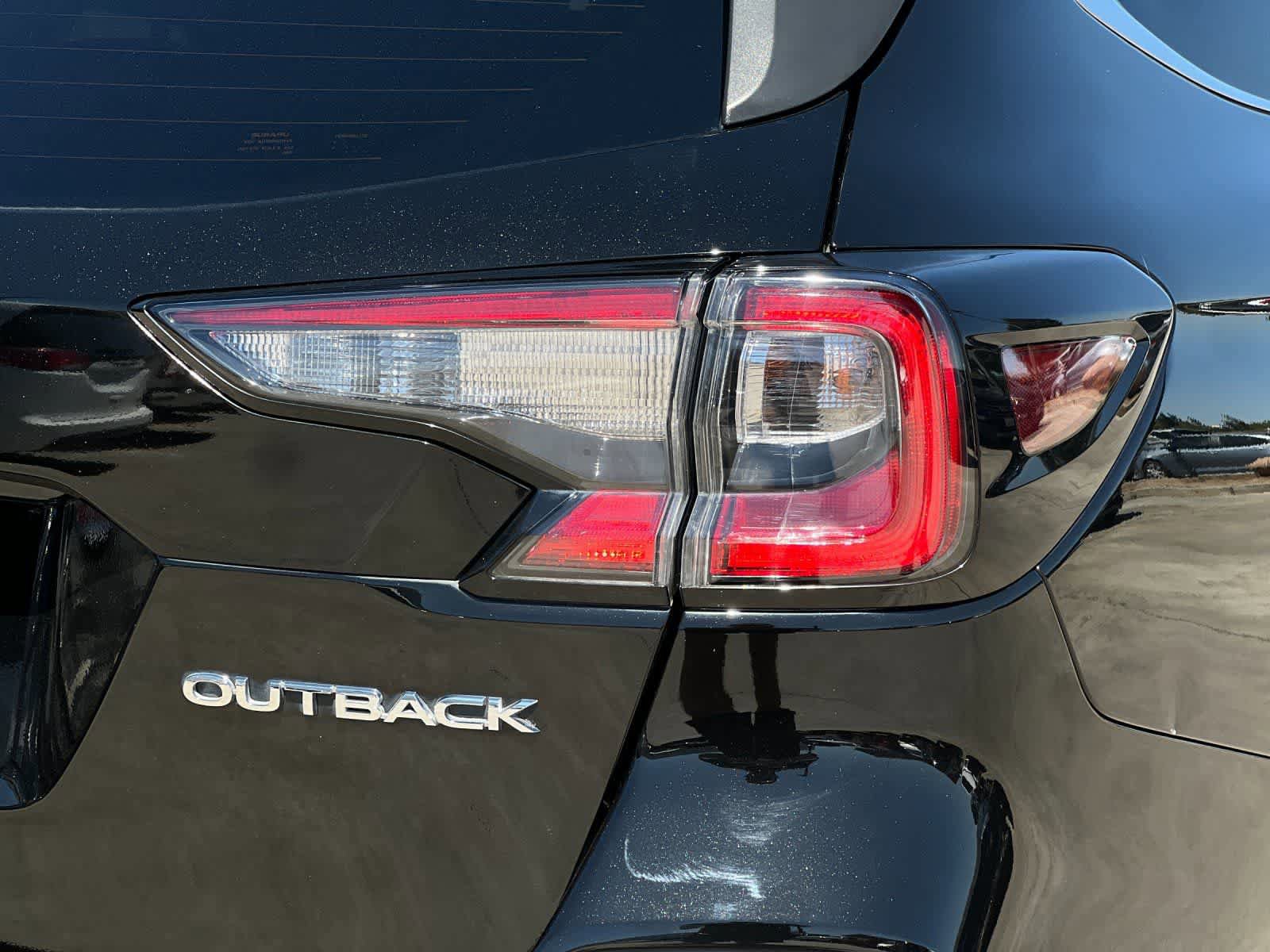 Used 2024 Subaru Outback Premium AWD/4WD image 28