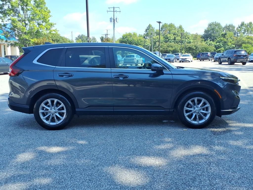 Used 2024 Honda CR-V EX image 3