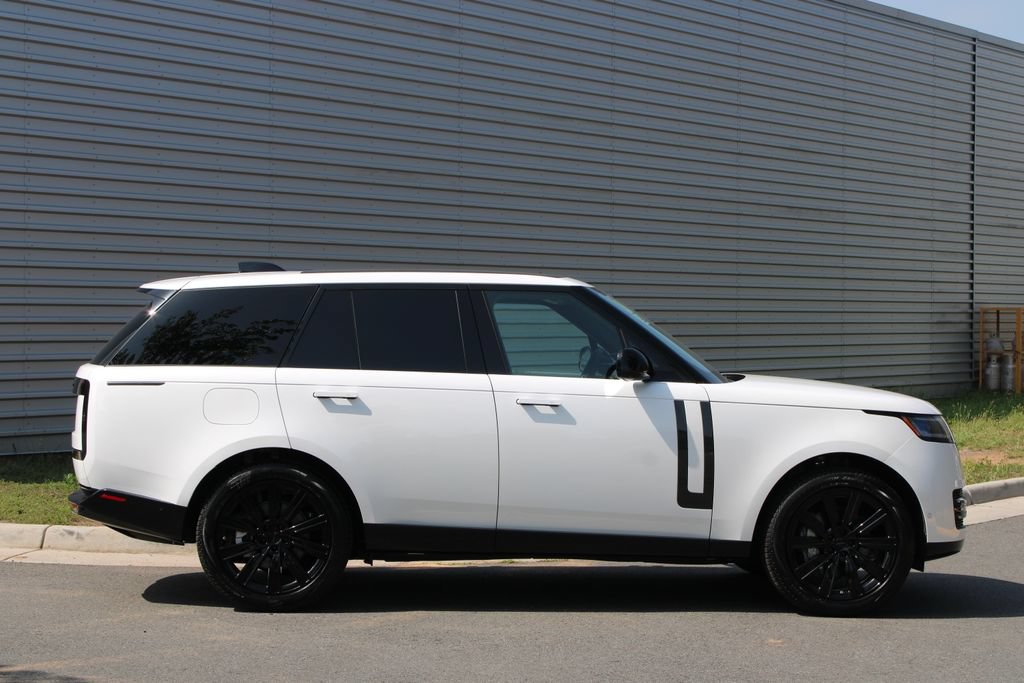 New 2026 Land Rover Range Rover SE AWD/4WD image 4