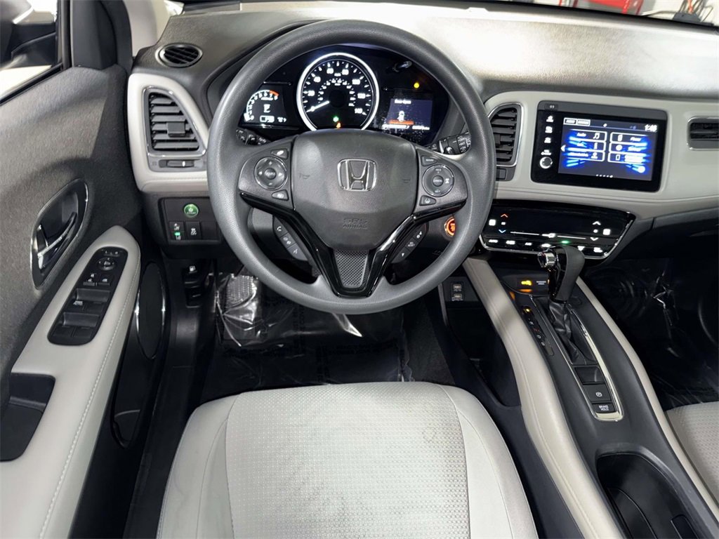 Used 2021 Honda HR-V EX image 4