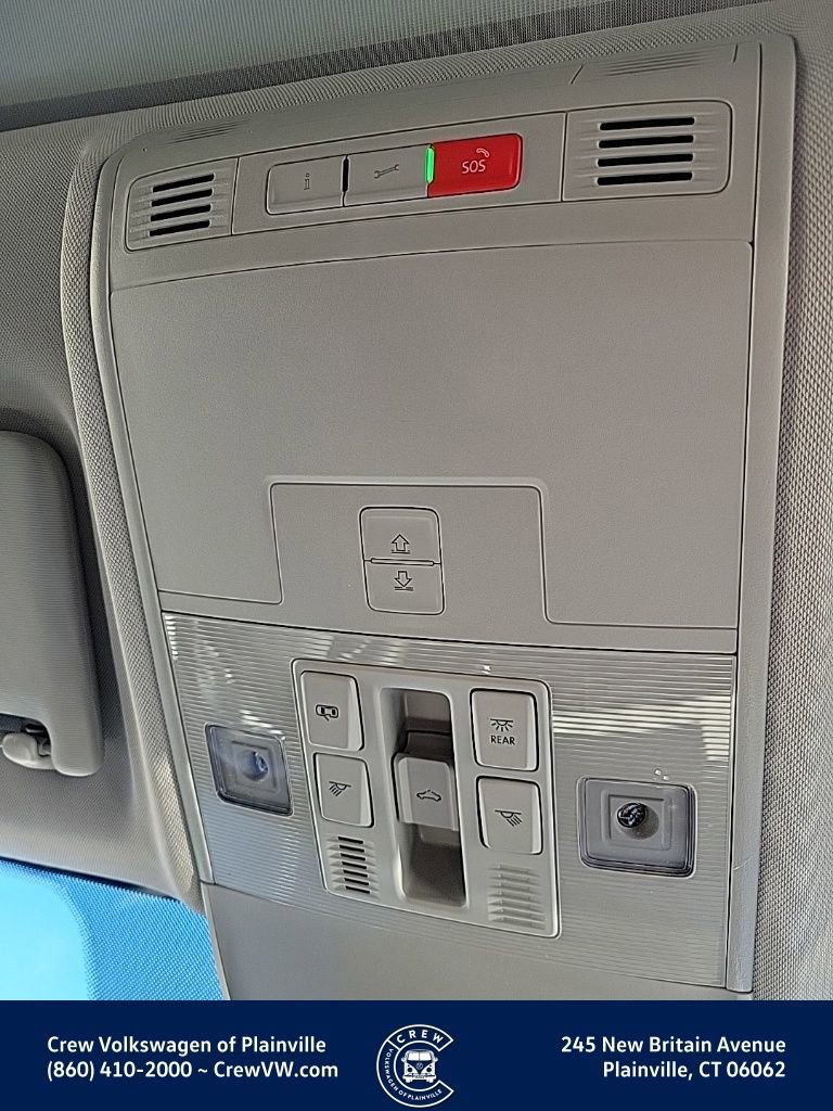 New 2026 Volkswagen Taos SE image 11