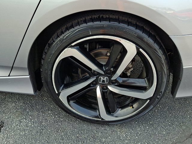 Used 2019 Honda Accord Sport image 11