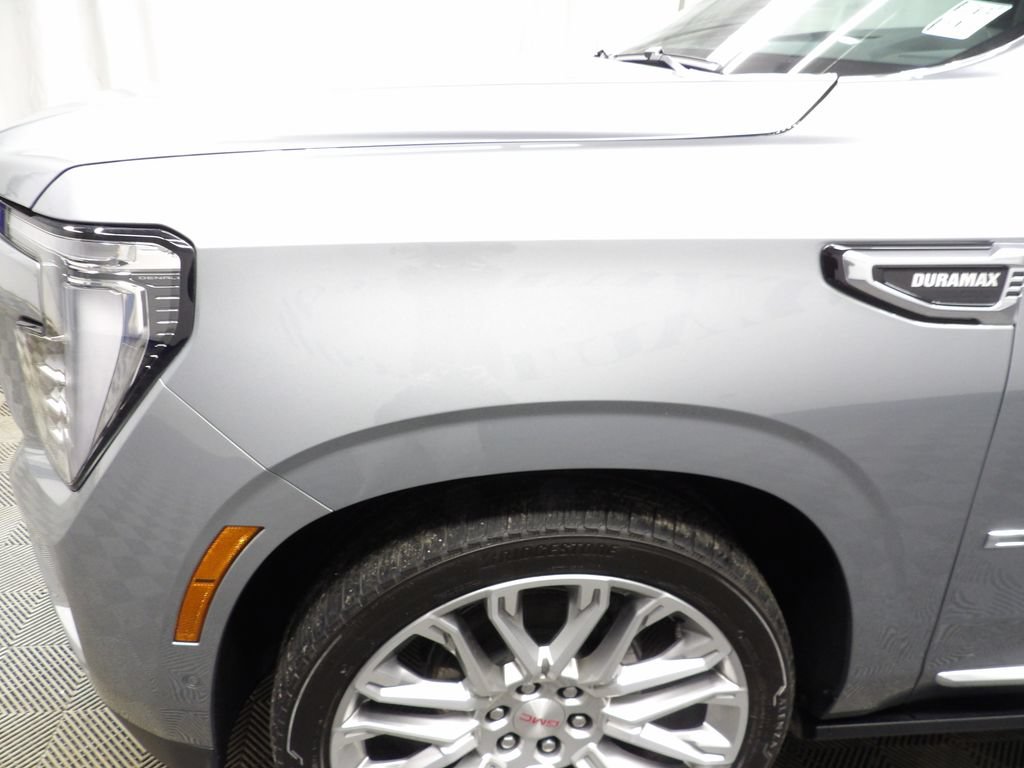 Used 2026 GMC Yukon Denali w/ Denali Reserve Package AWD/4WD image 51