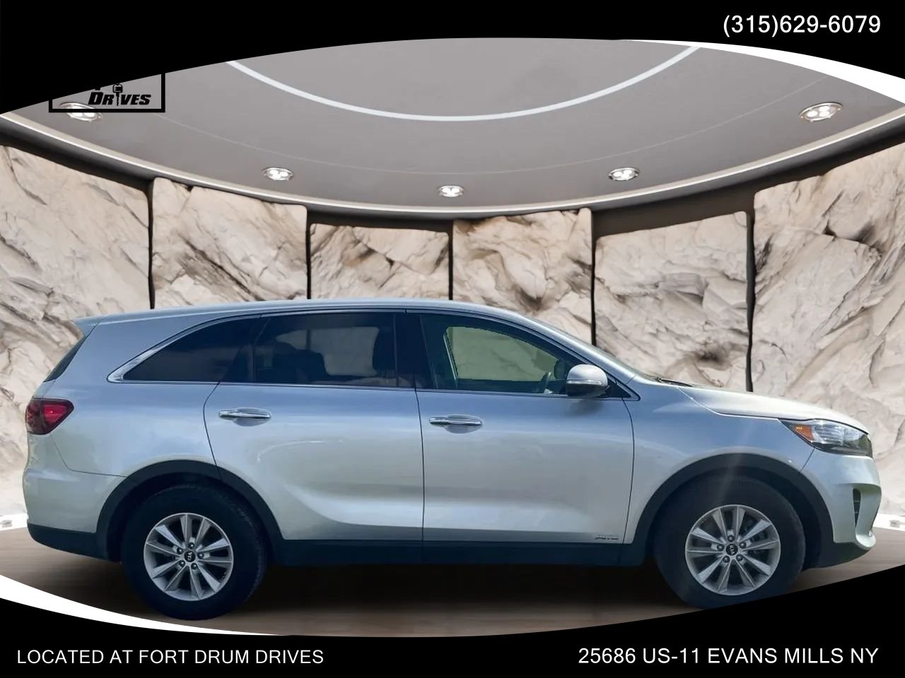 Used 2020 Kia Sorento AWD V6 image 3