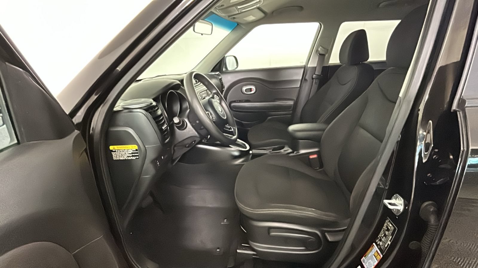 Used 2019 Kia Soul FWD image 14