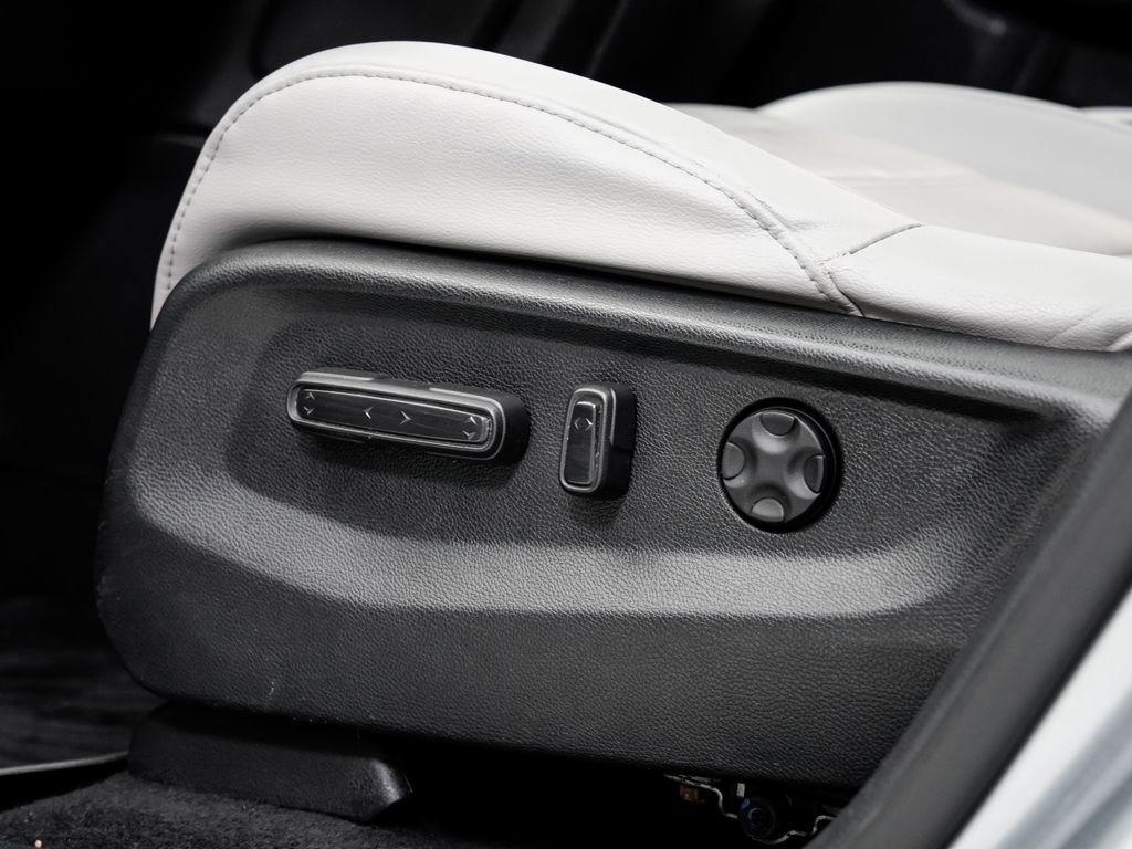 Used 2018 Honda CR-V EX-L image 11