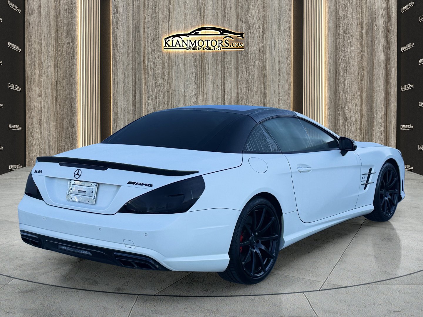 Used 2015 Mercedes-Benz SL 63 AMG image 6