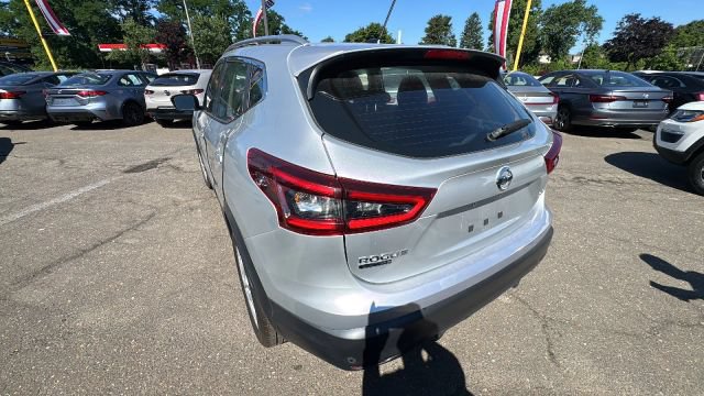 Used 2022 Nissan Rogue Sport SV AWD/4WD image 7