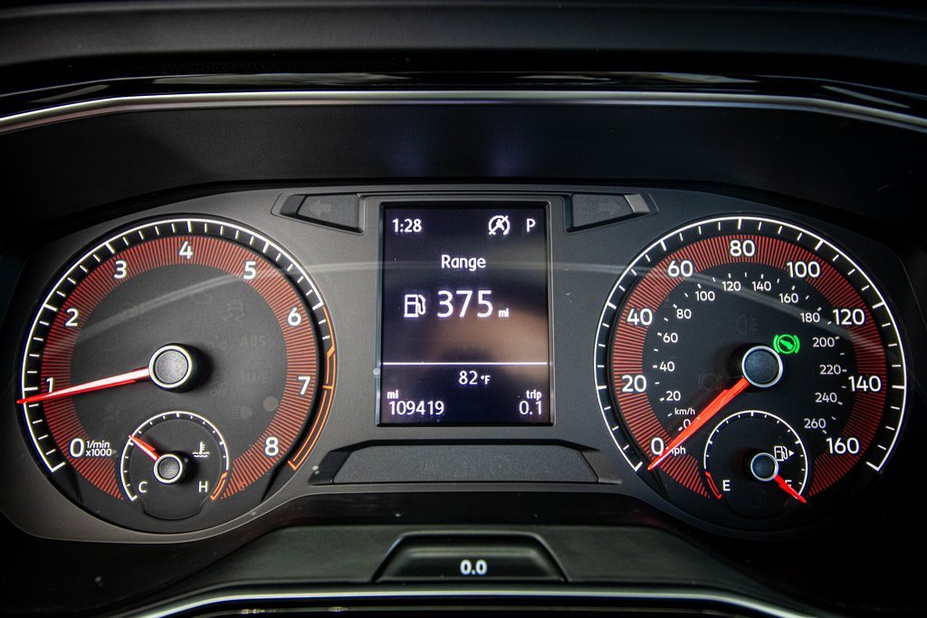 Used 2019 Volkswagen Jetta SE image 3