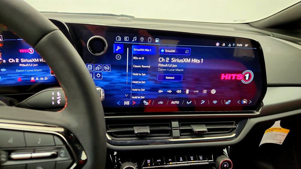 Used 2025 Chevrolet Equinox EV RS image 17