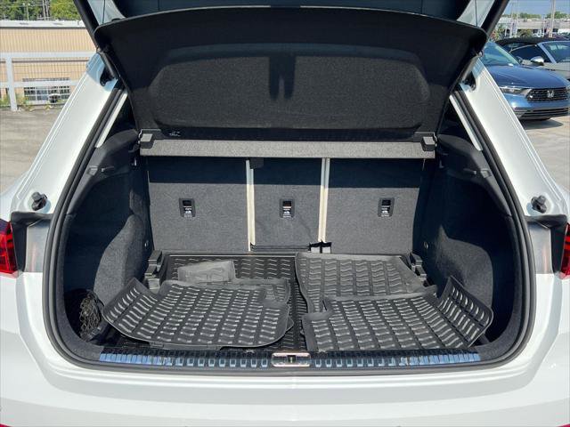 Certified 2022 Audi Q3 2.0T Premium AWD/4WD image 18