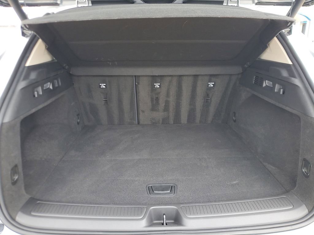 Used 2023 Buick Envision Essence w/ Sport Touring Package image 7