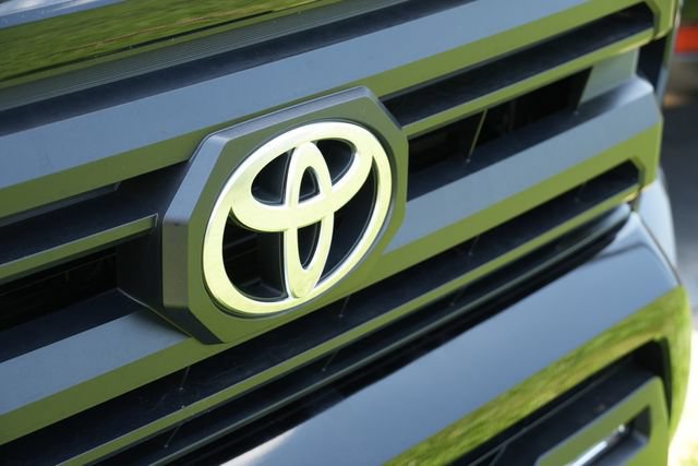 Used 2026 Toyota Tacoma SR5 RWD image 10