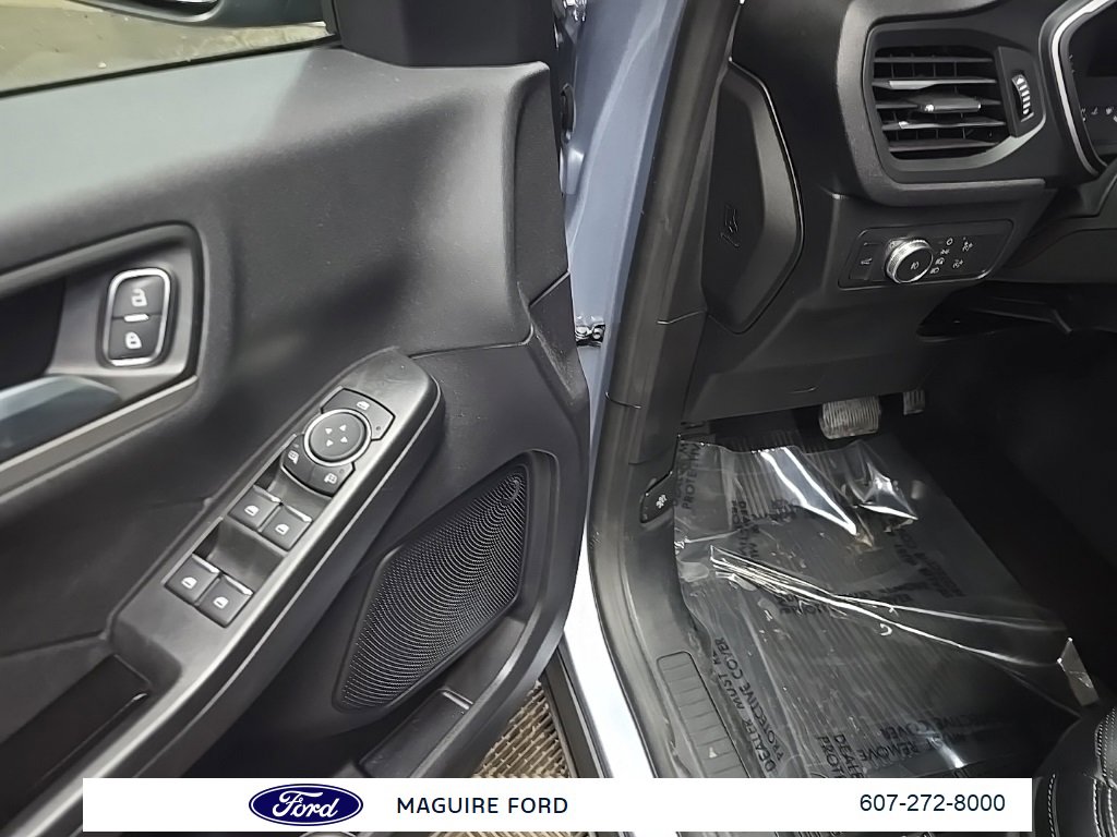 Used 2022 Ford Escape SEL image 30