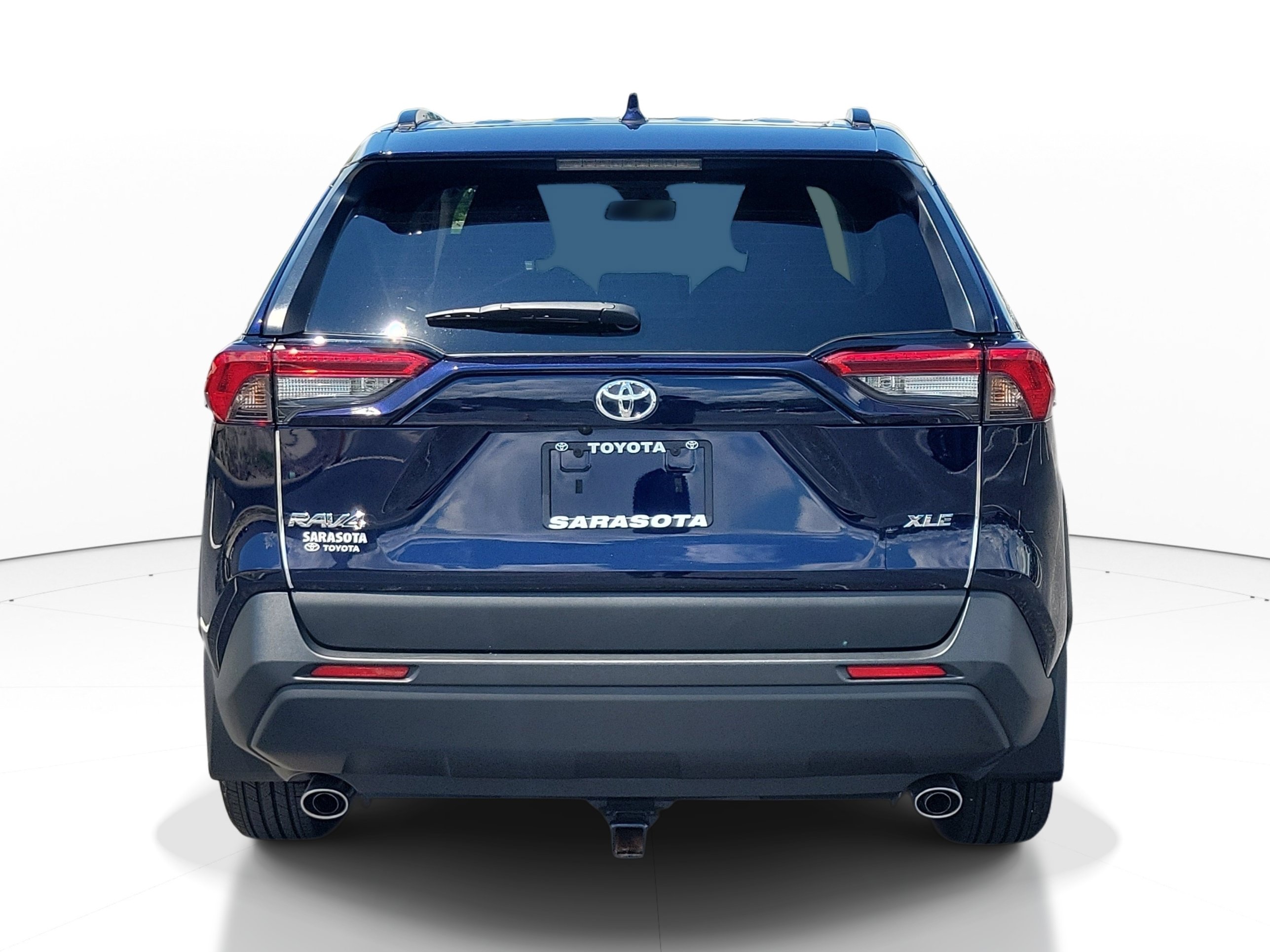 Used 2025 Toyota RAV4 XLE w/ Convenience Package FWD image 5