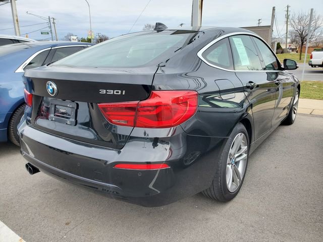 Used 2018 BMW 330i Gran Turismo xDrive image 3