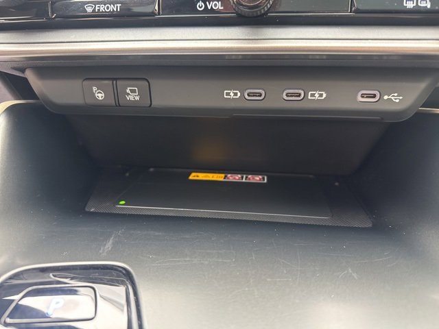 Certified 2025 Lexus RZ 450e w/ Technology Package image 23