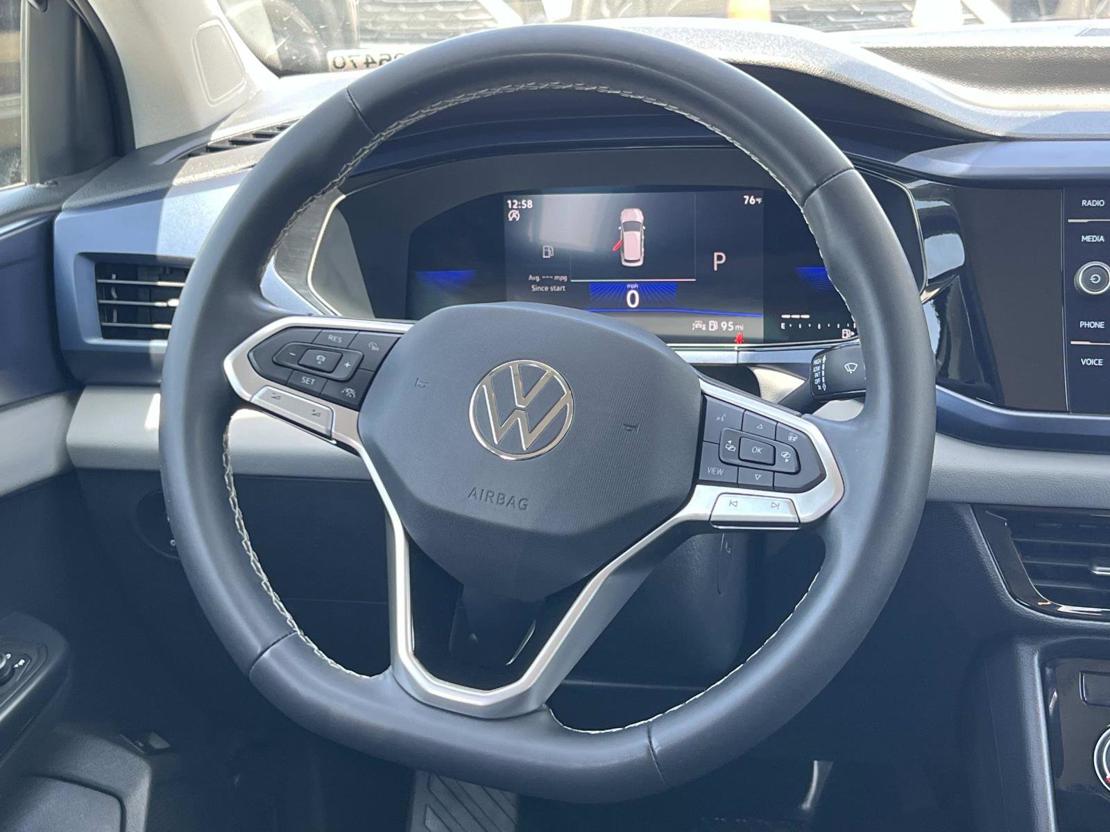 Certified 2023 Volkswagen Taos SE FWD image 8