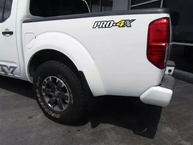 Used 2019 Nissan Frontier PRO-4X image 31