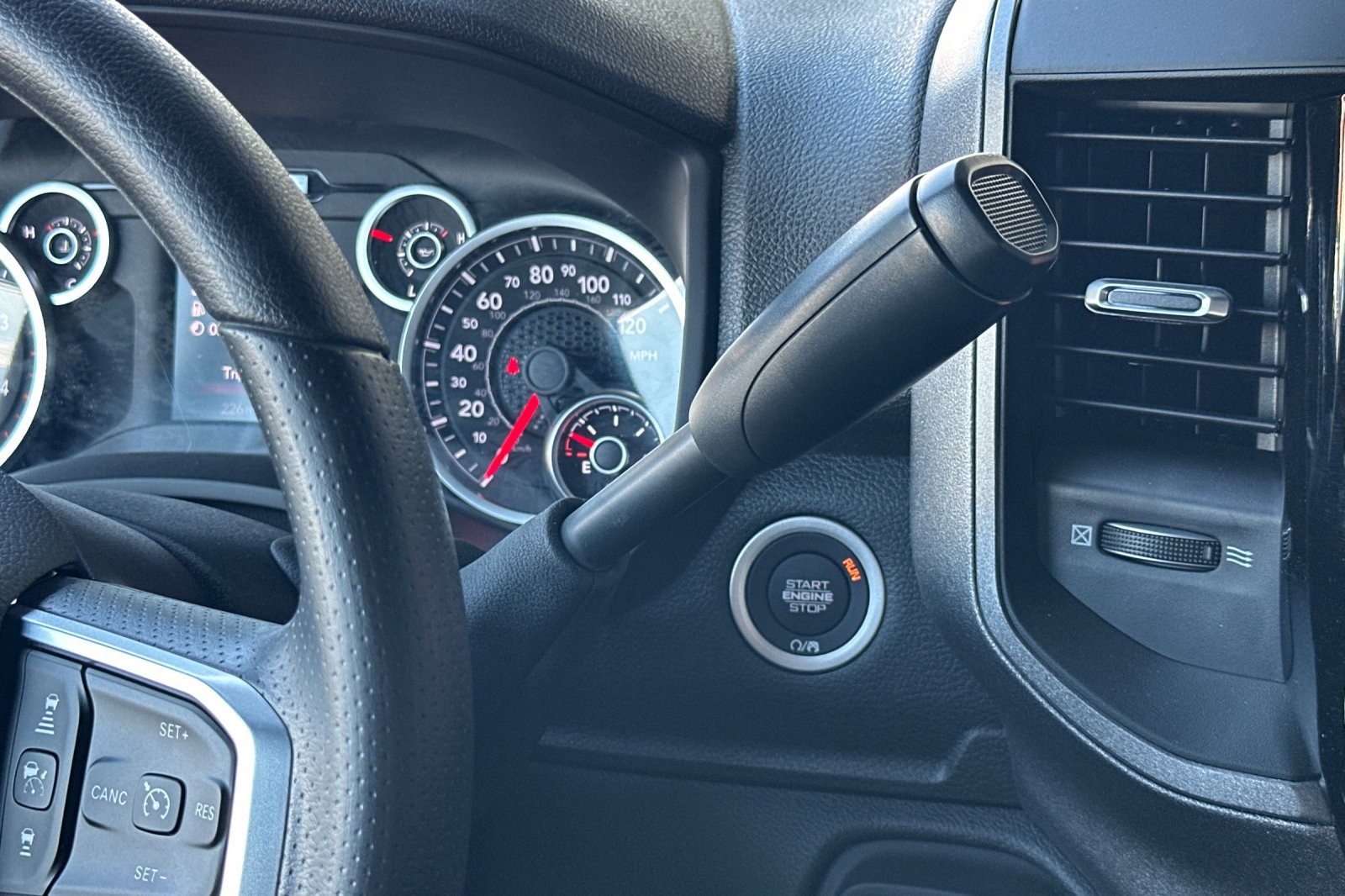 New 2025 RAM 5500 Tradesman AWD/4WD image 18