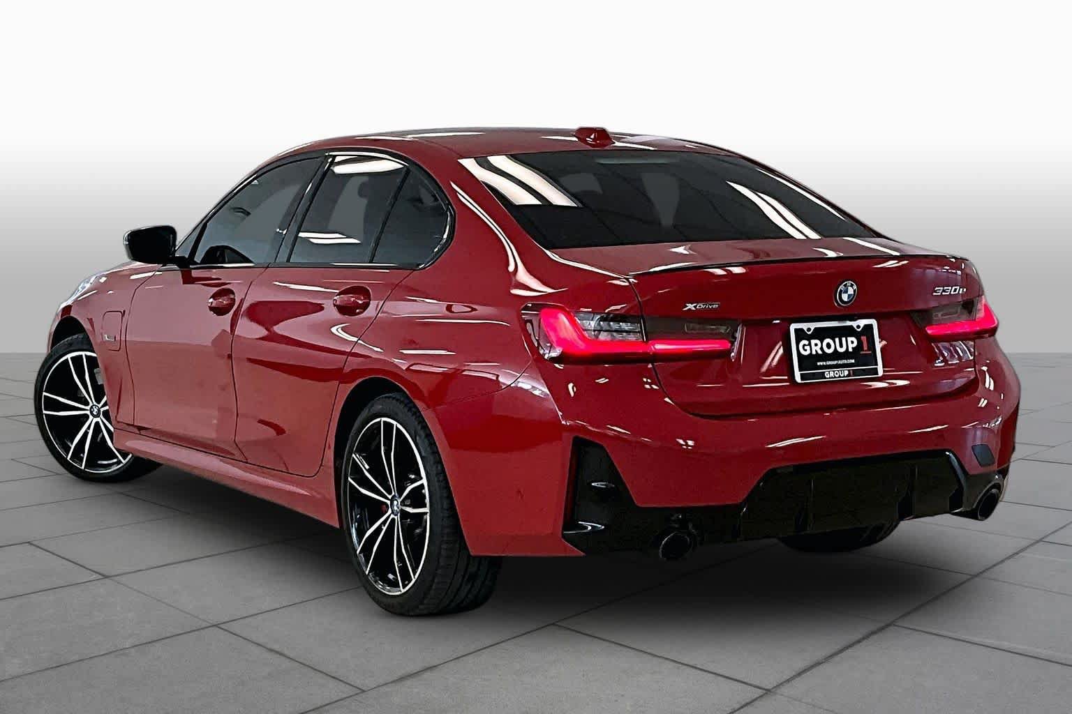 Used 2023 BMW 330e xDrive w/ M Sport Package AWD/4WD image 11