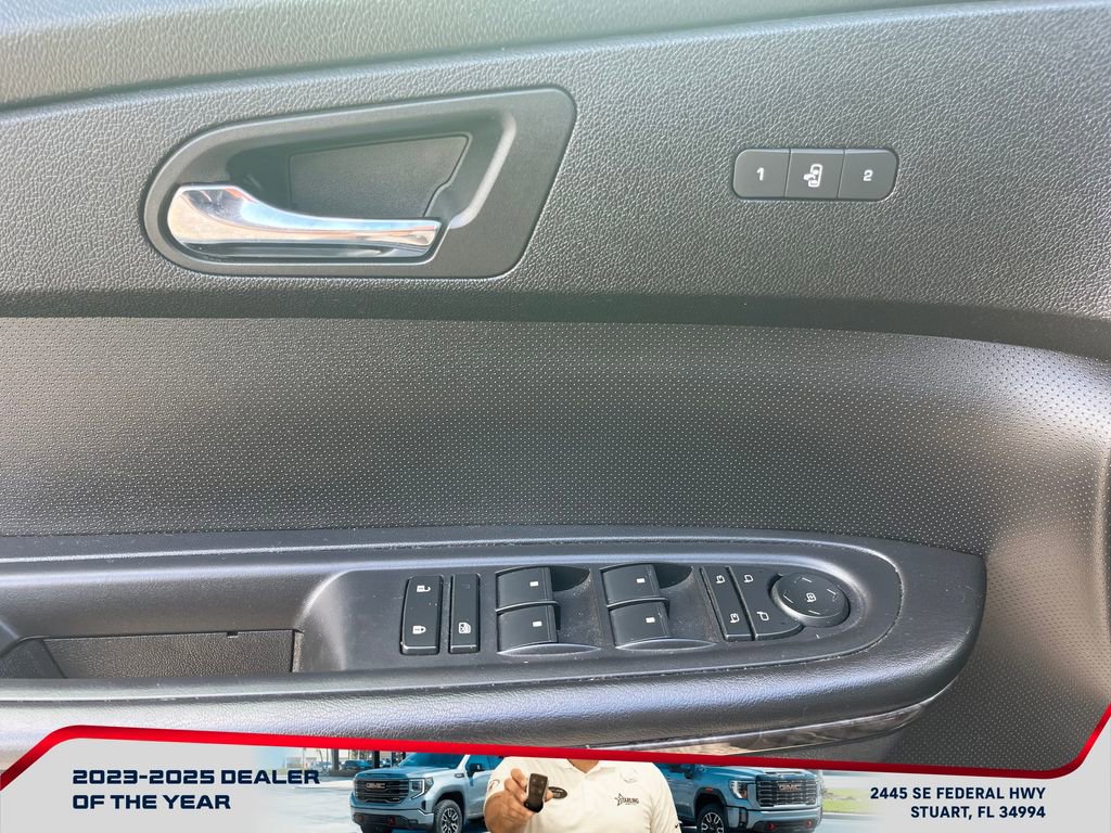 Used 2012 GMC Acadia Denali image 18