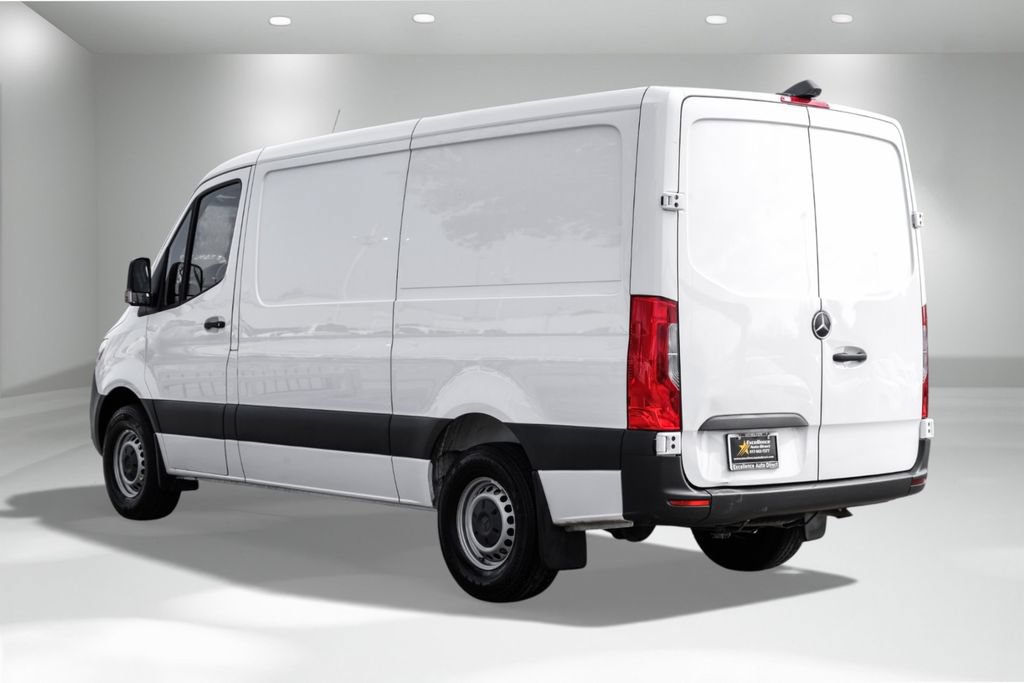 Used 2024 Mercedes-Benz Sprinter 2500 image 8