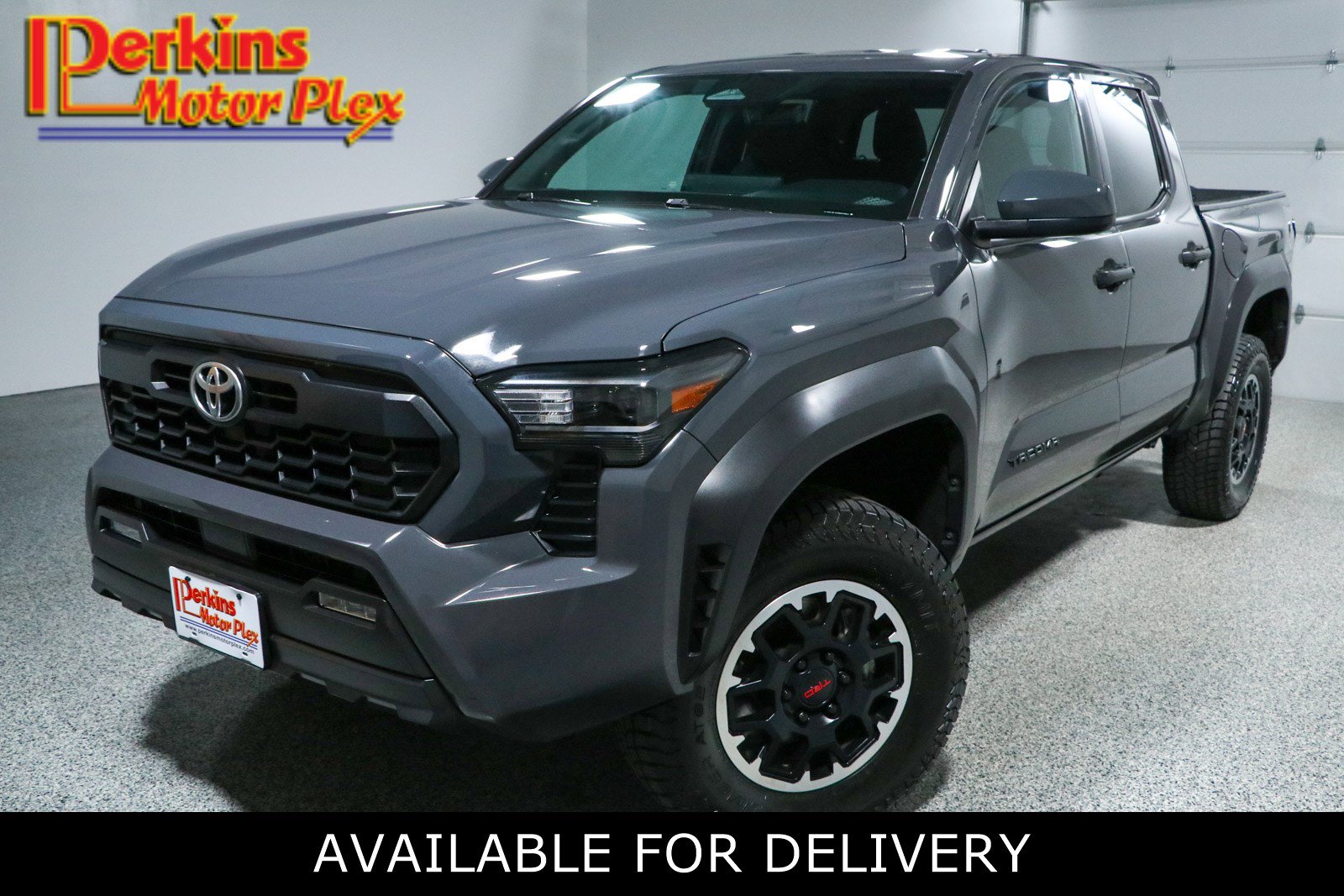 Used 2024 Toyota Tacoma TRD Off-Road AWD/4WD image 1