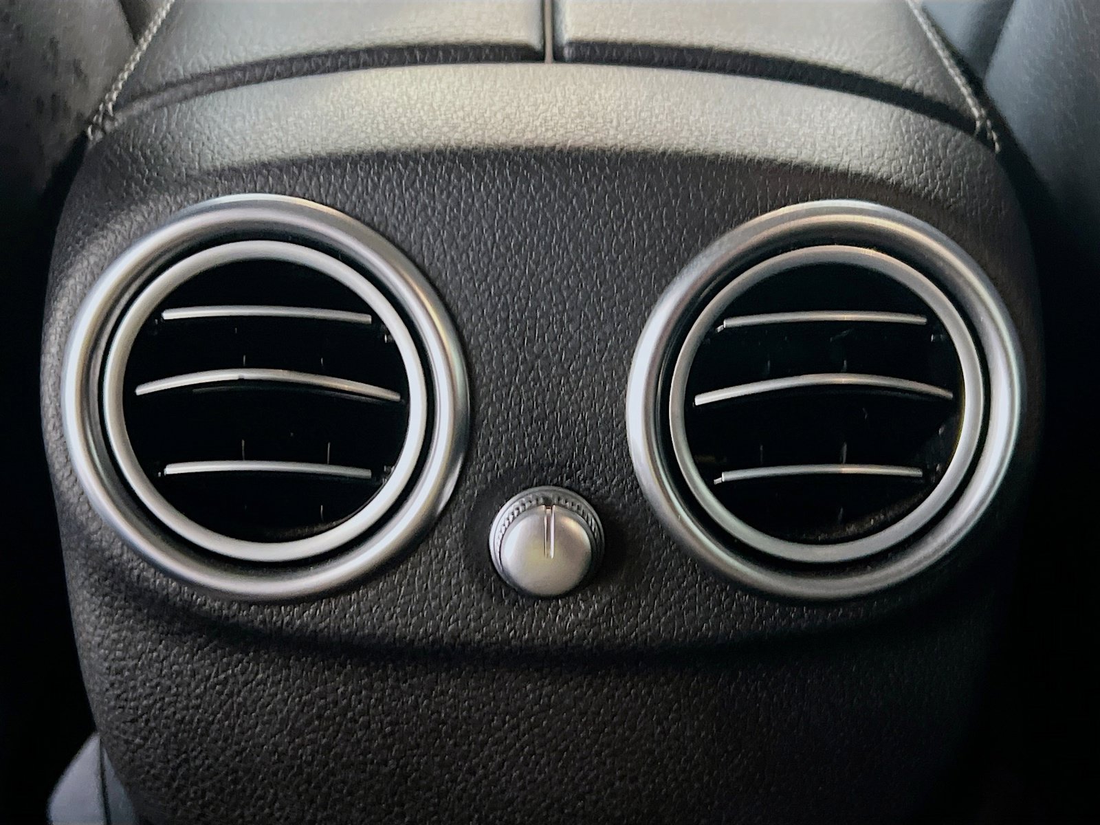 Used 2019 Mercedes-Benz C 300 Sedan image 18