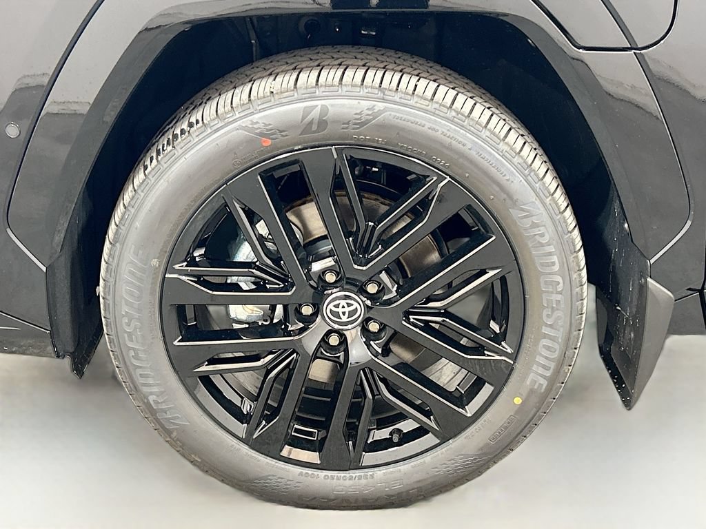New 2026 Toyota RAV4 XSE AWD/4WD image 8