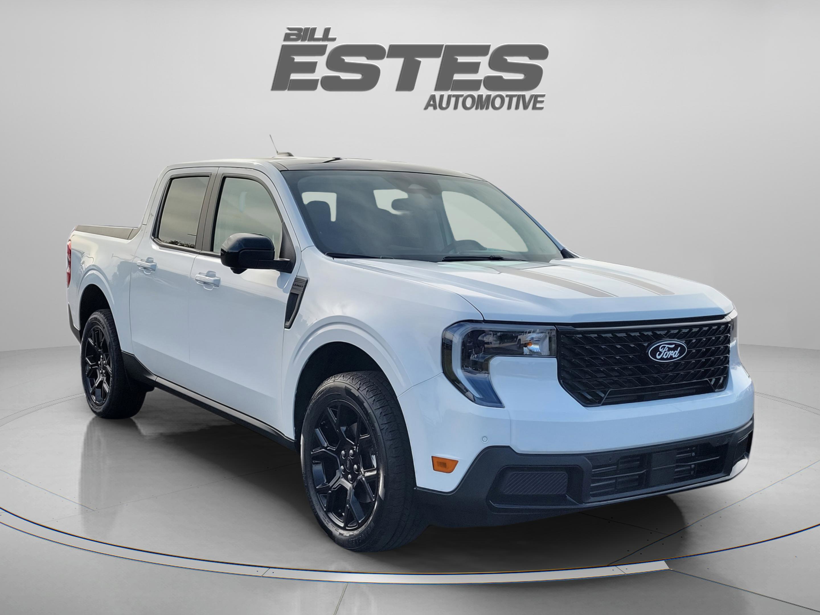 New 2025 Ford Maverick Lariat w/ Black Appearance Package image 2