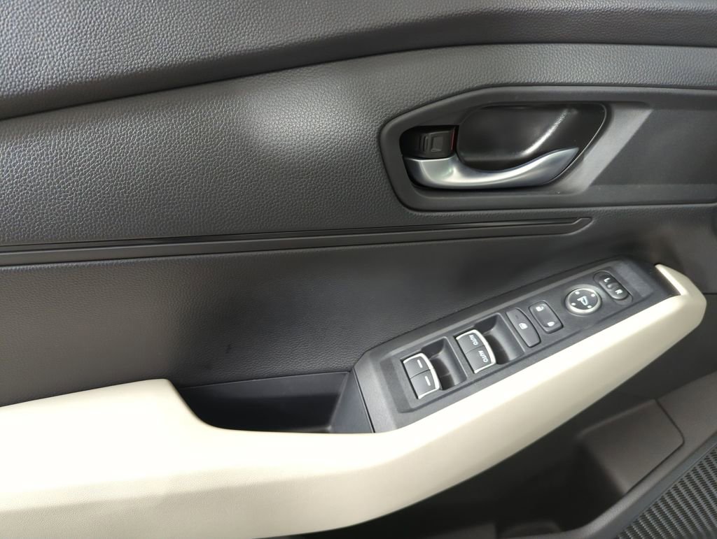 Certified 2025 Honda Accord LX image 10