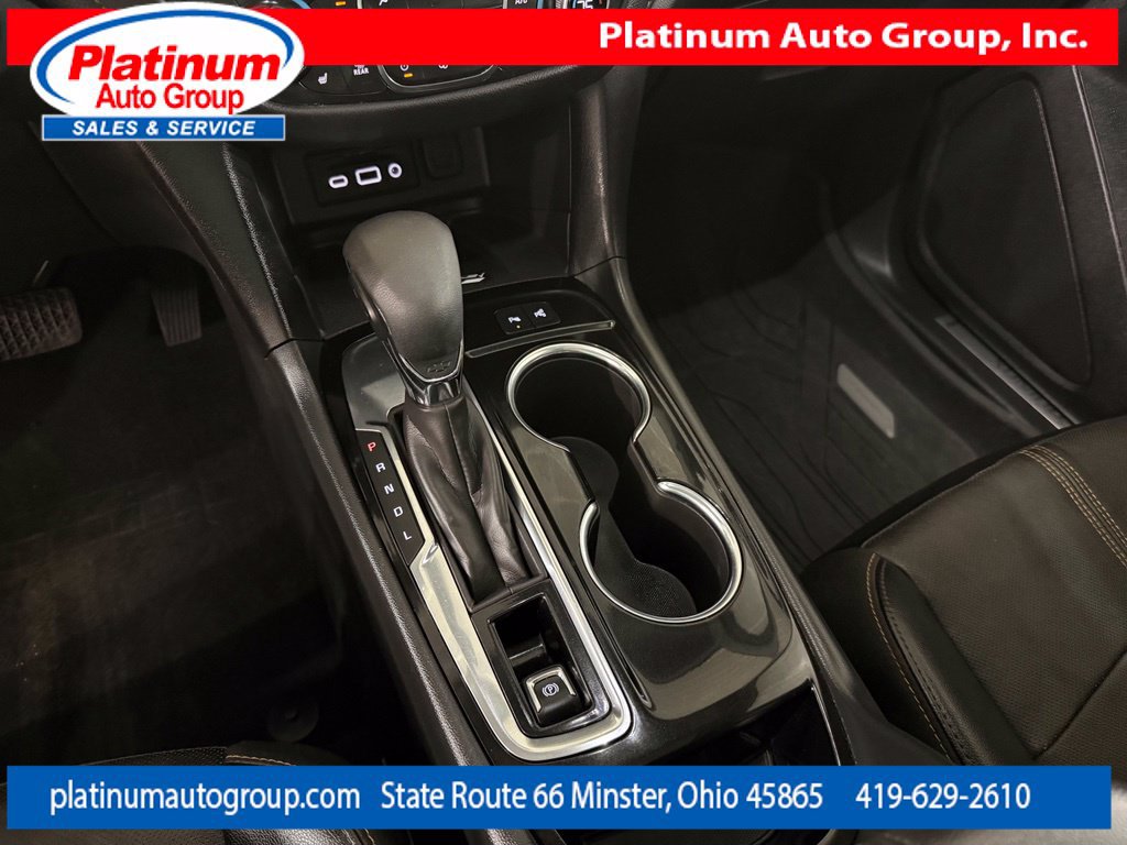Used 2023 Chevrolet Equinox Premier FWD image 35