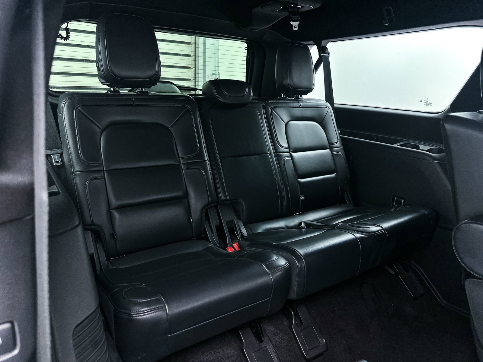 Used 2022 Lincoln Navigator L Reserve AWD/4WD image 37