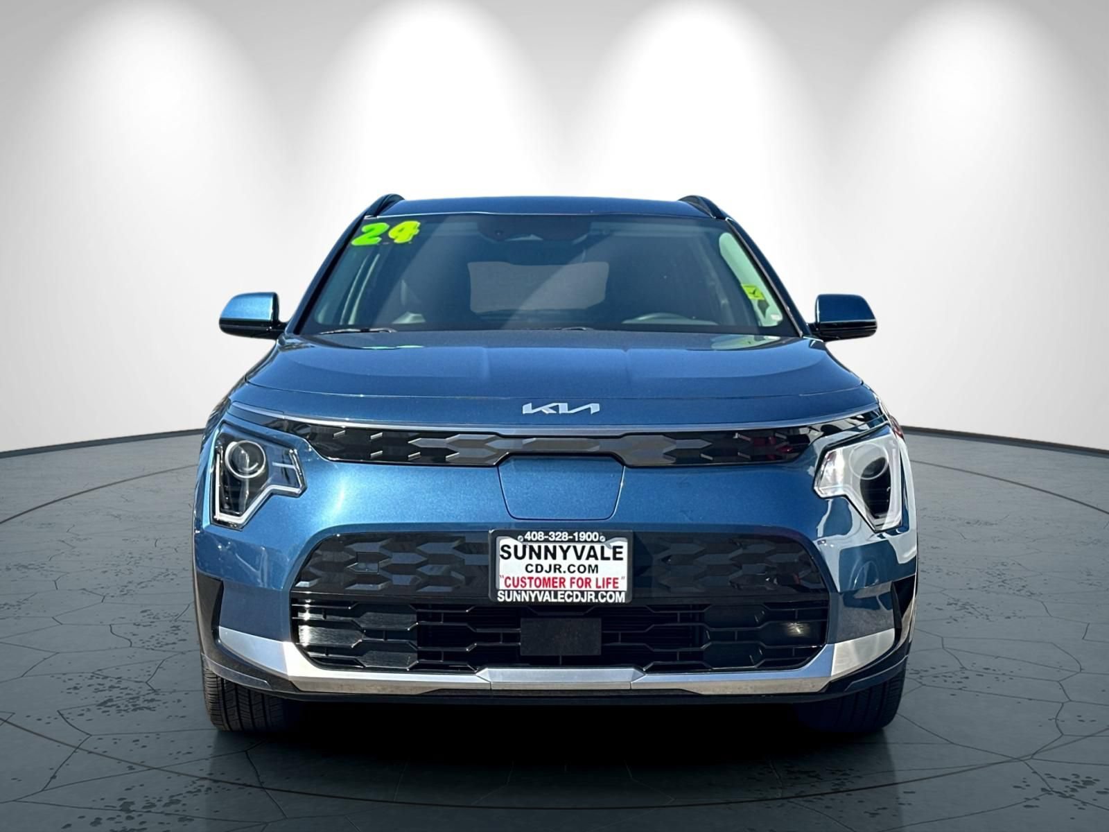 Used 2024 Kia Niro Wind w/ Wind Preserve Package FWD image 9