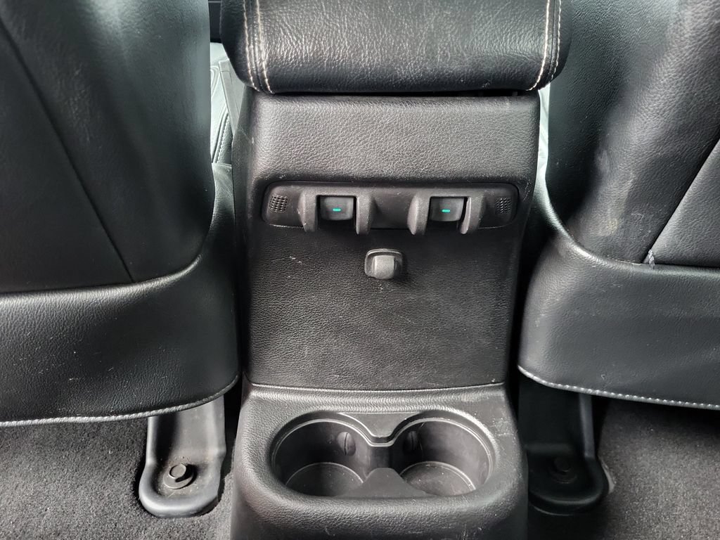 Used 2013 Jeep Wrangler Unlimited Sport AWD/4WD image 16