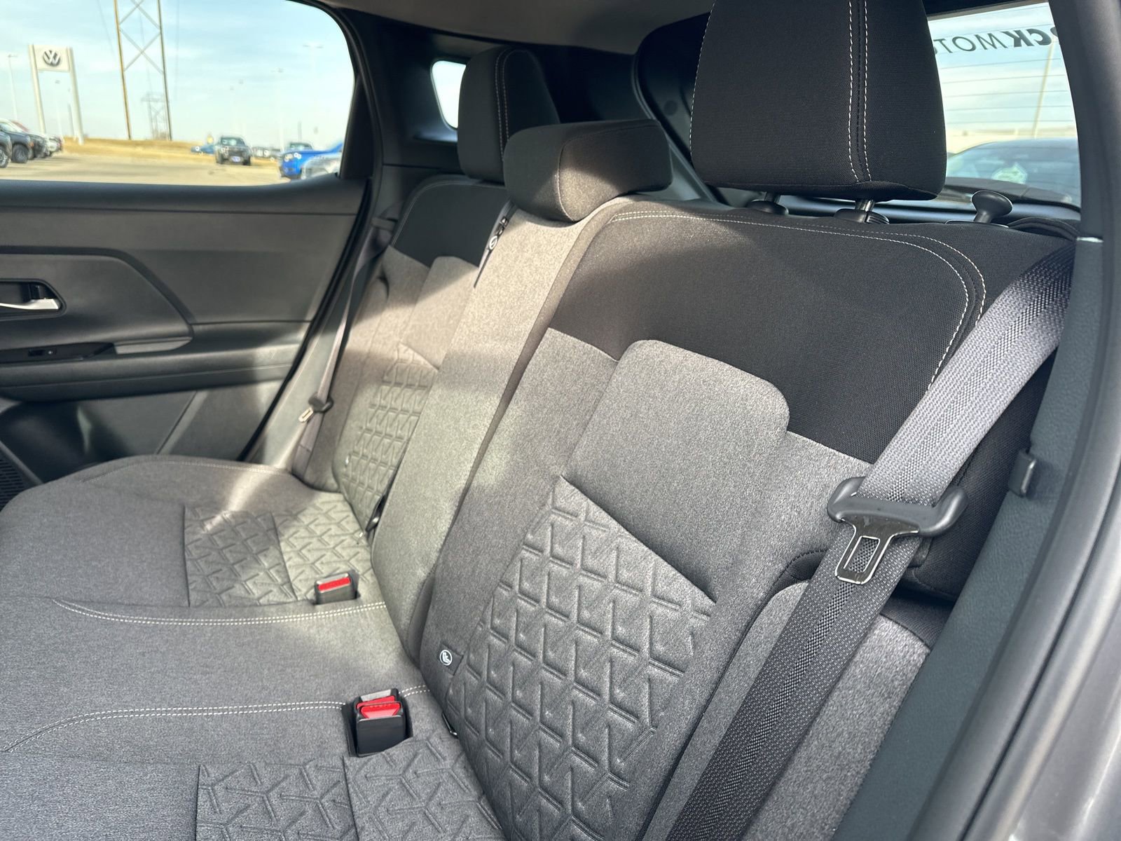 Used 2025 Nissan Kicks SV image 17