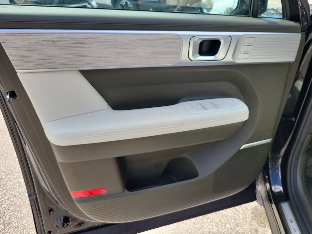 Used 2024 Hyundai Santa Fe Calligraphy AWD/4WD image 14
