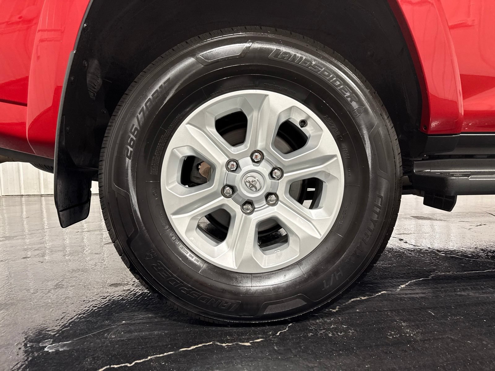 Used 2024 Toyota 4Runner SR5 AWD/4WD image 8