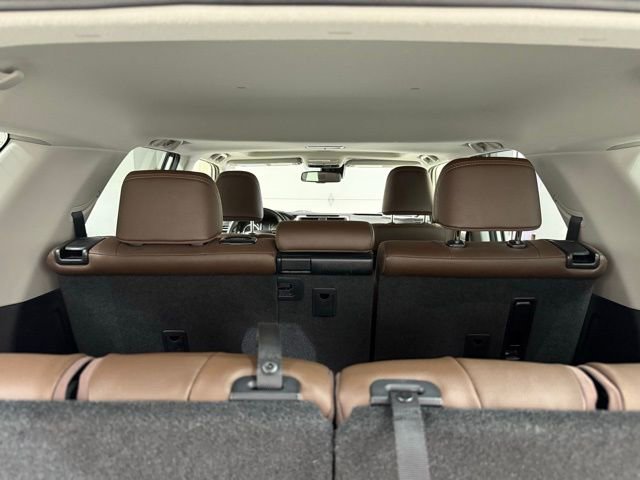 Used 2023 Toyota 4Runner Limited AWD/4WD image 9