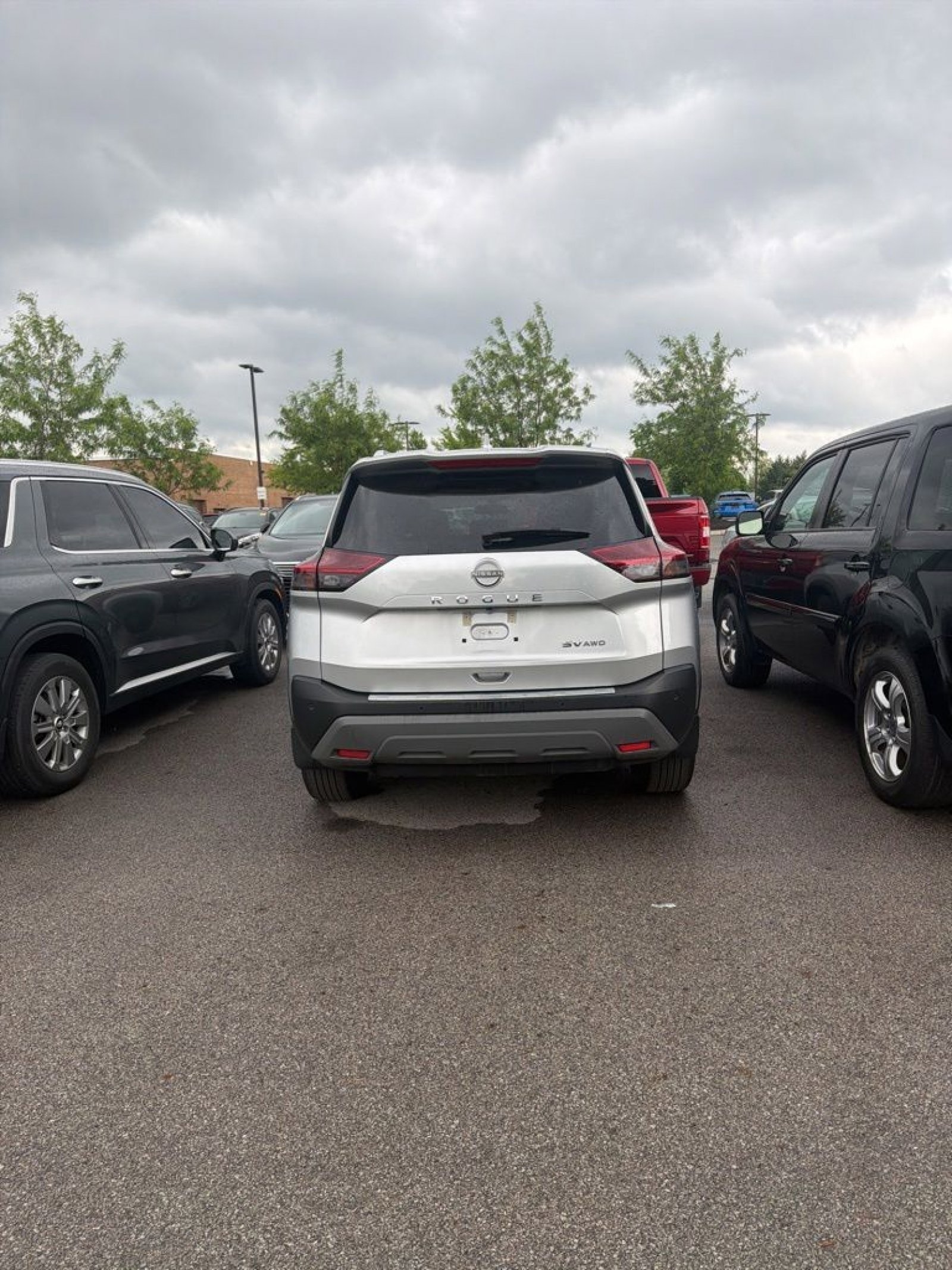 Used 2023 Nissan Rogue SV w/ SV Premium B Package AWD/4WD image 5