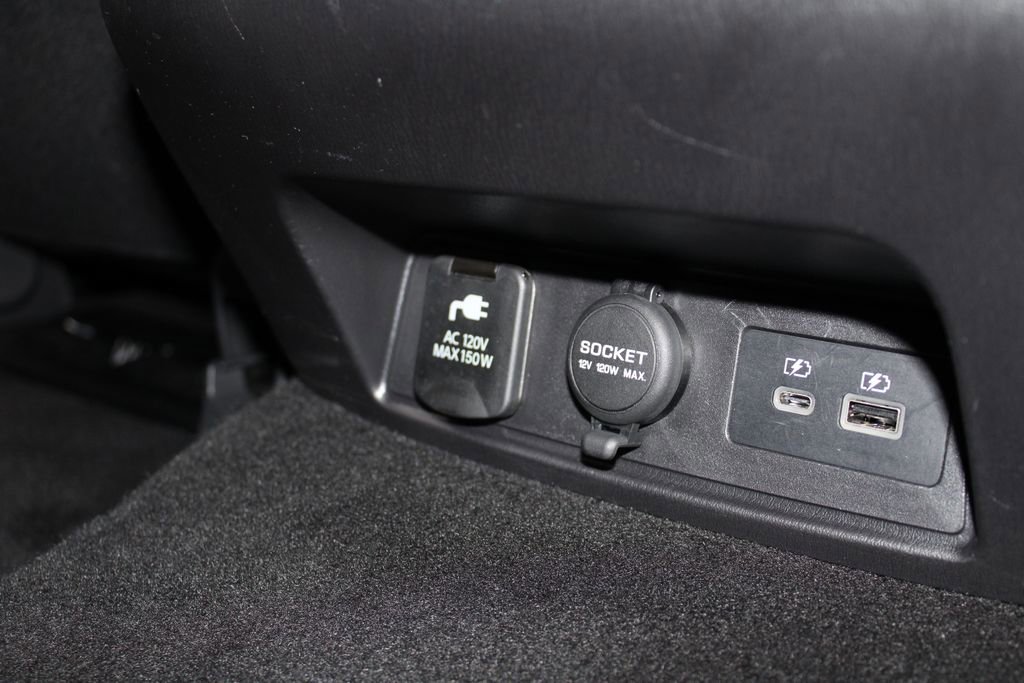 Used 2024 Nissan Armada Platinum w/ Captain's Chairs Package image 36