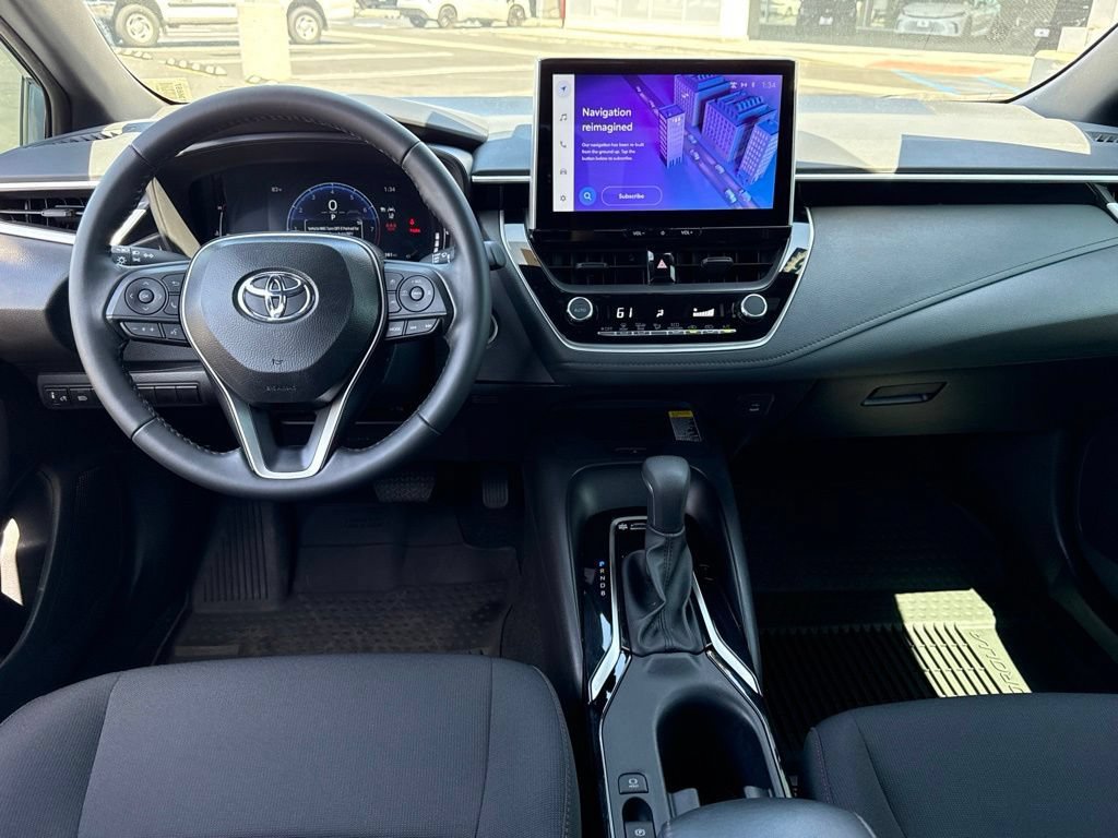 Certified 2025 Toyota Corolla SE w/ SE Premium Package FWD image 29