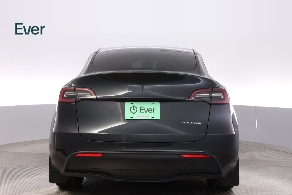 Used 2024 Tesla Model Y Long Range AWD/4WD image 15