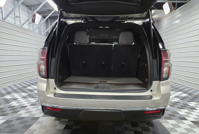 Used 2022 Chevrolet Tahoe LT w/ Luxury Package AWD/4WD image 39