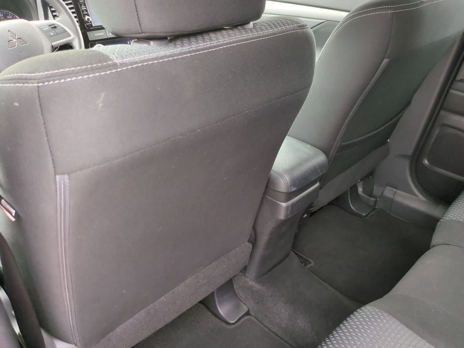 Used 2018 Mitsubishi Outlander ES AWD/4WD image 18