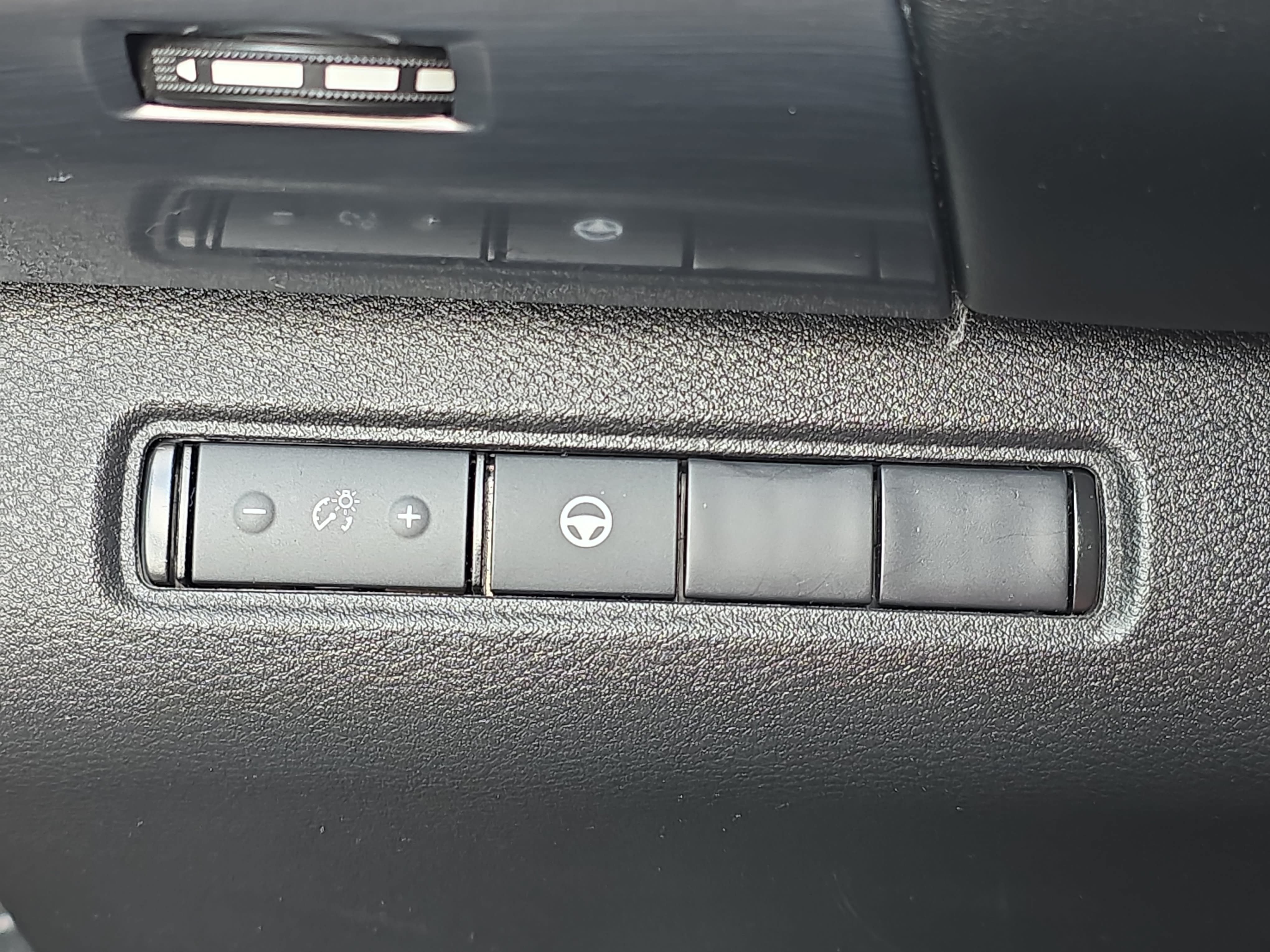 Used 2023 Nissan Pathfinder Rock Creek AWD/4WD image 25