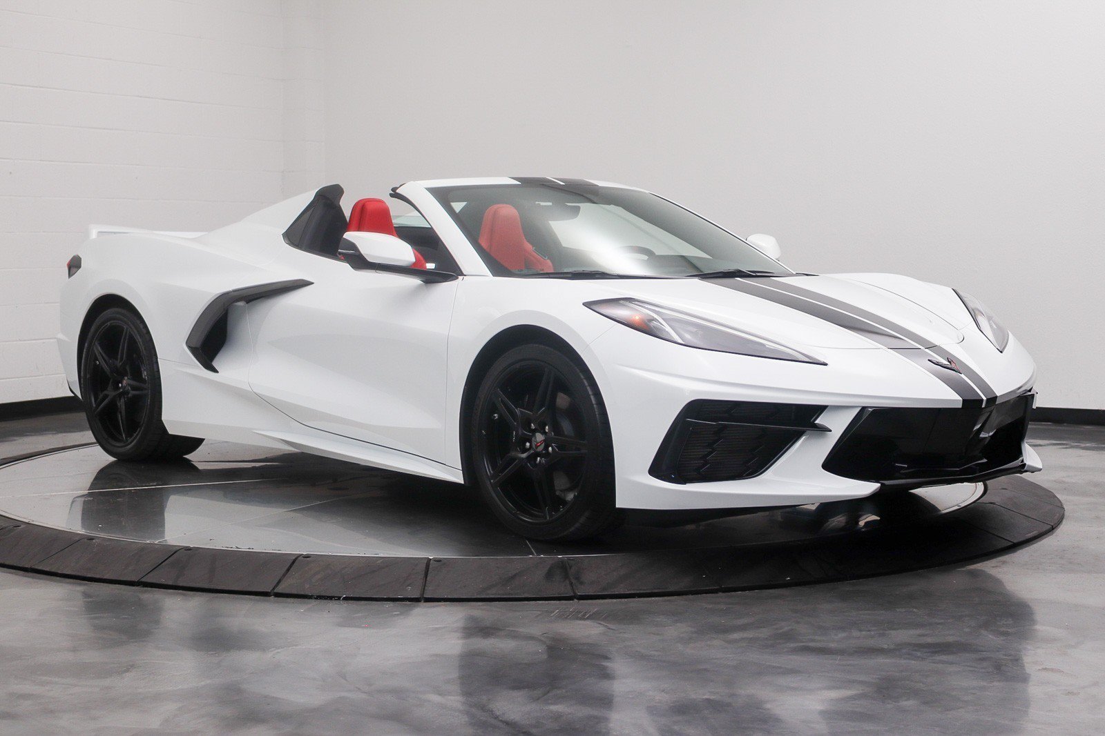 Used 2021 Chevrolet Corvette Stingray Convertible w/ 1LT RWD image 15