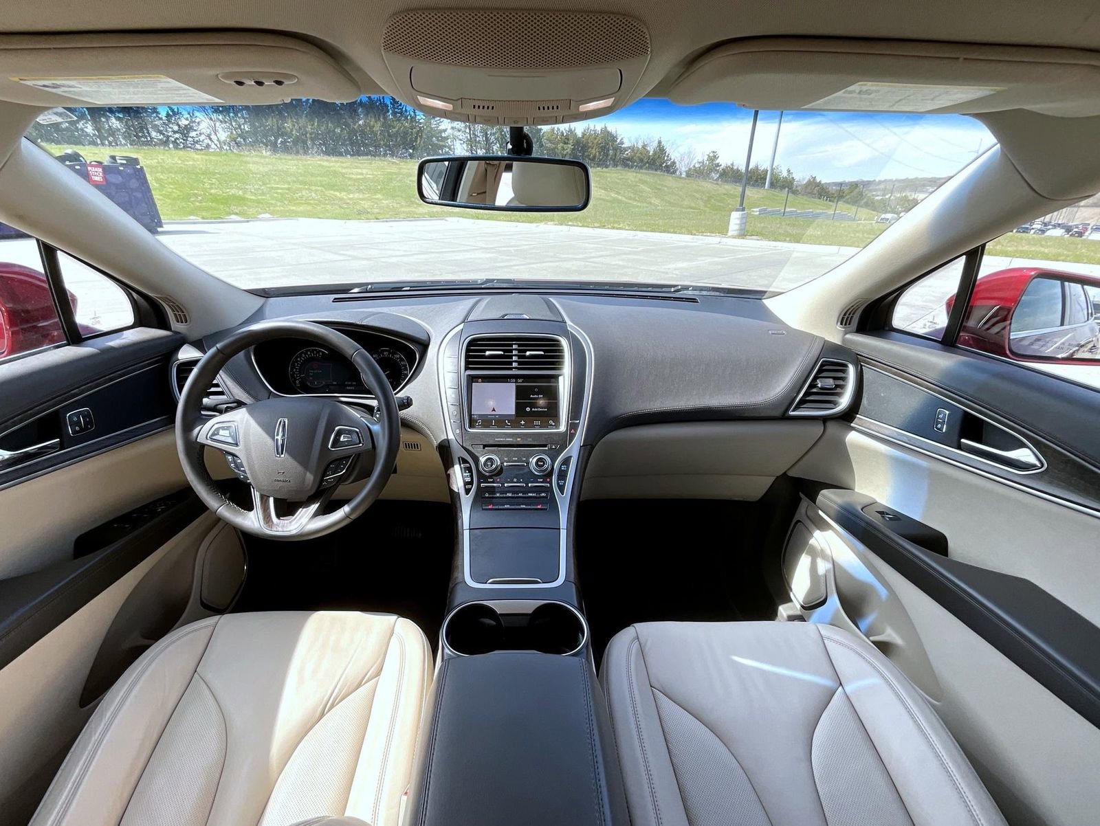 Used 2016 Lincoln MKX Select w/ Select Plus Package FWD image 16